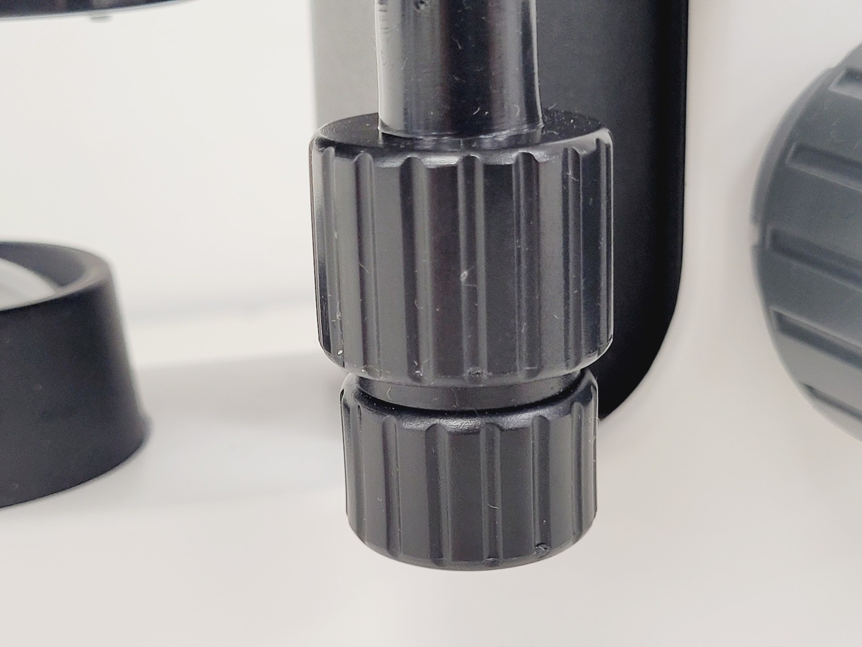 Image of VWR BL124A Brightfield Microscope 4 x Optika Objectives 4/10/40/100x Lab