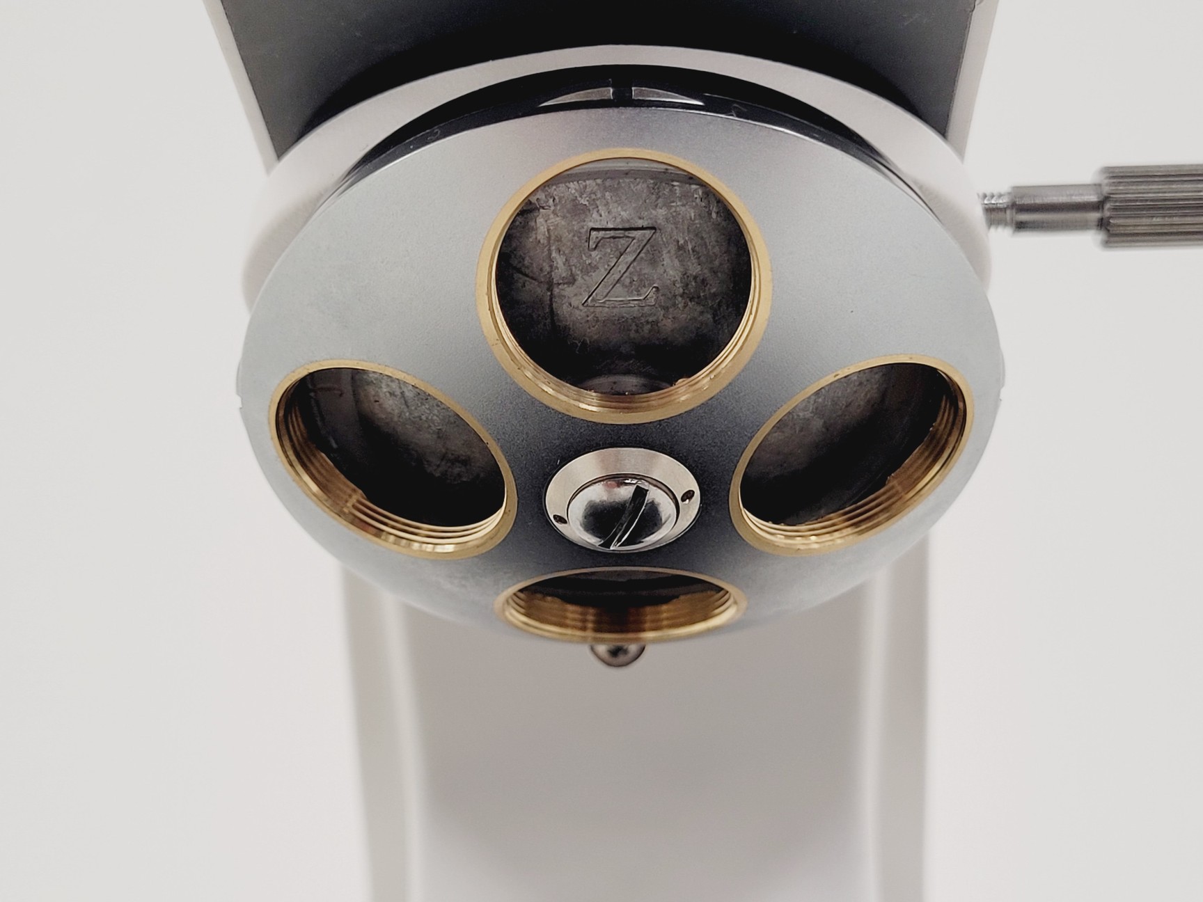 Image of VWR BL124A Brightfield Microscope 4 x Optika Objectives 4/10/40/100x Lab