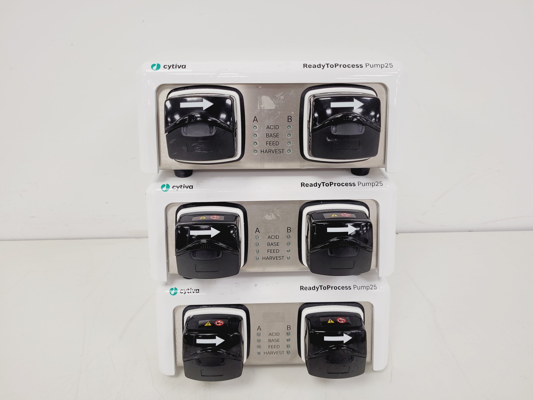 Image of Cytiva ReadyToProcess WAVE 25 w/ Tray 50, Pump25, CBCU Software, System Lab