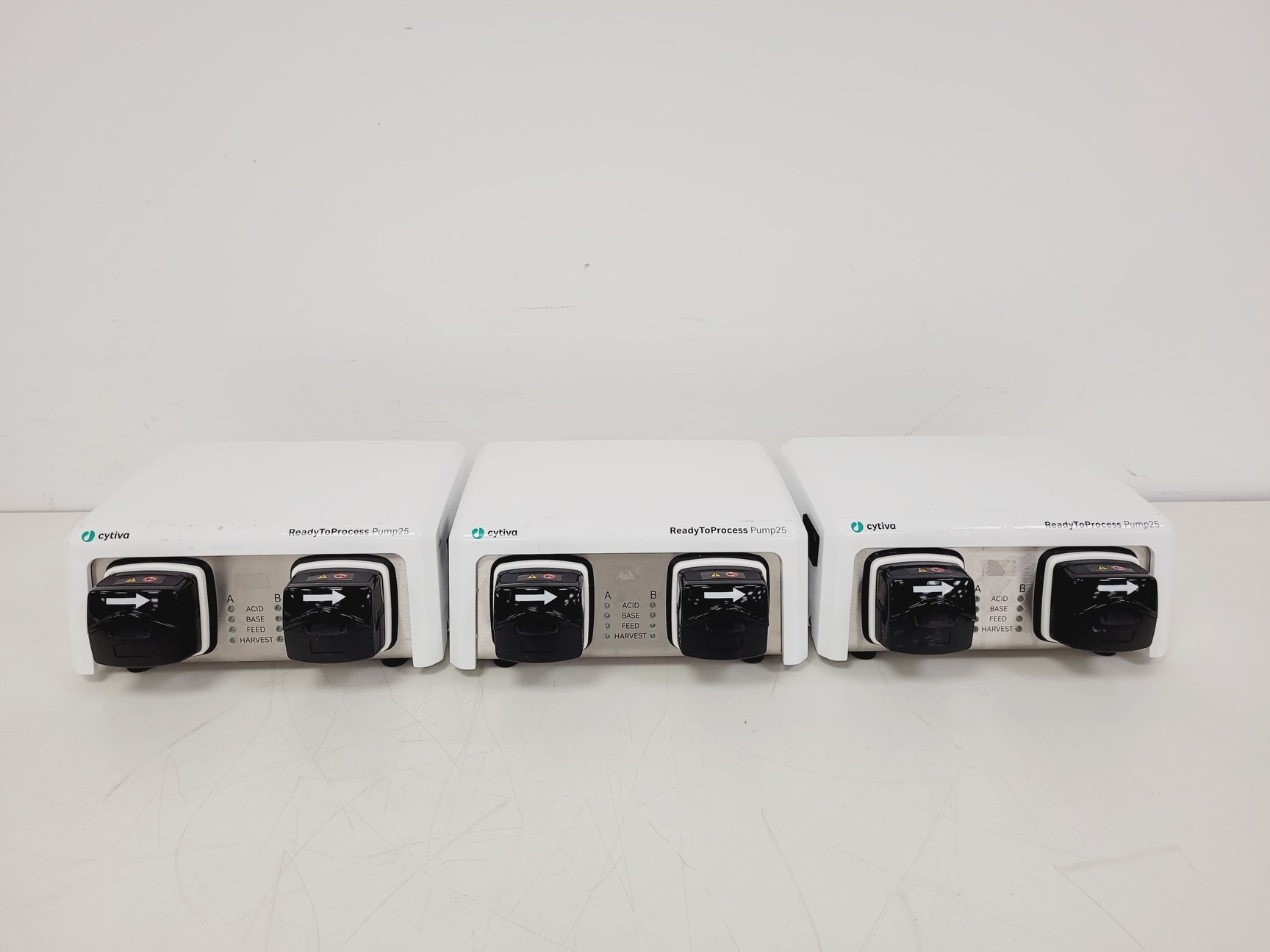 Image of Cytiva ReadyToProcess WAVE 25 w/ Tray 50, Pump25, CBCU Software, System Lab