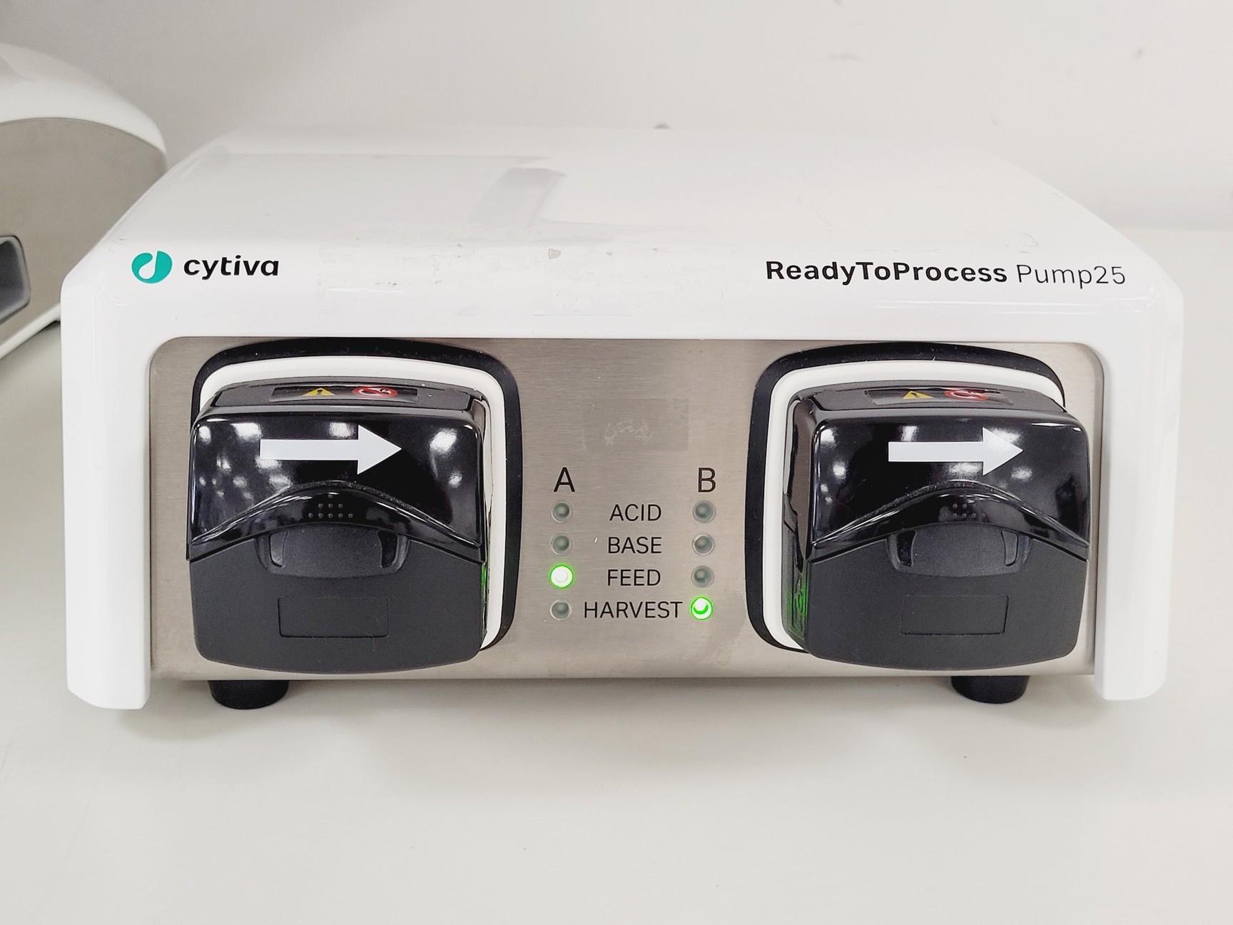 Image of Cytiva ReadyToProcess WAVE 25 w/ Tray 50, Pump25, CBCU Software, System Lab