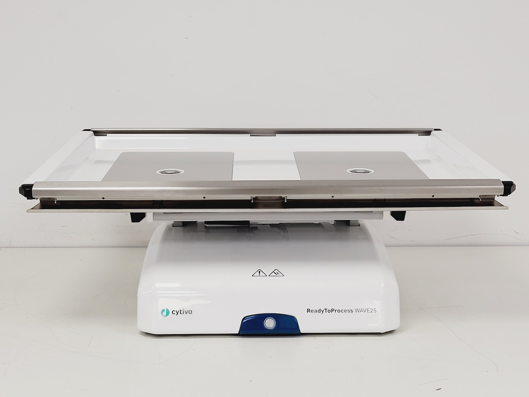 Image of Cytiva ReadyToProcess WAVE 25 w/ Tray 20 Lab