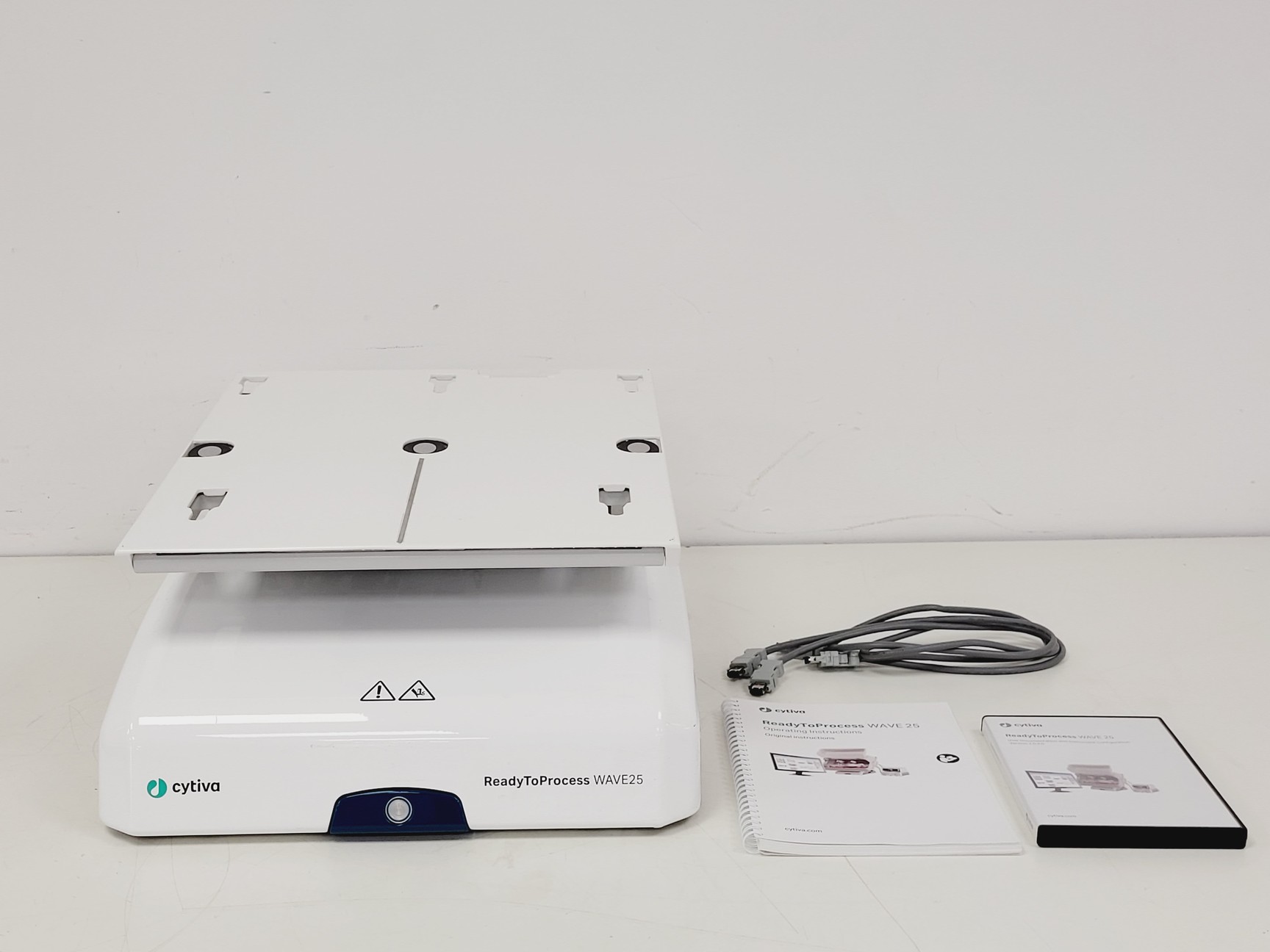 Image of Cytiva ReadyToProcess WAVE 25 w/ Tray 20 Lab