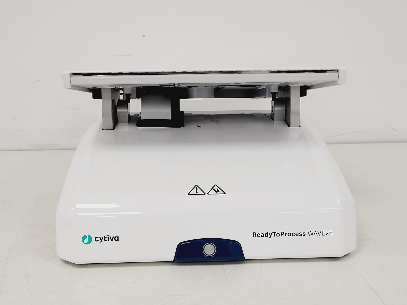 Image of Cytiva ReadyToProcess WAVE 25 w/ Tray 20 Lab