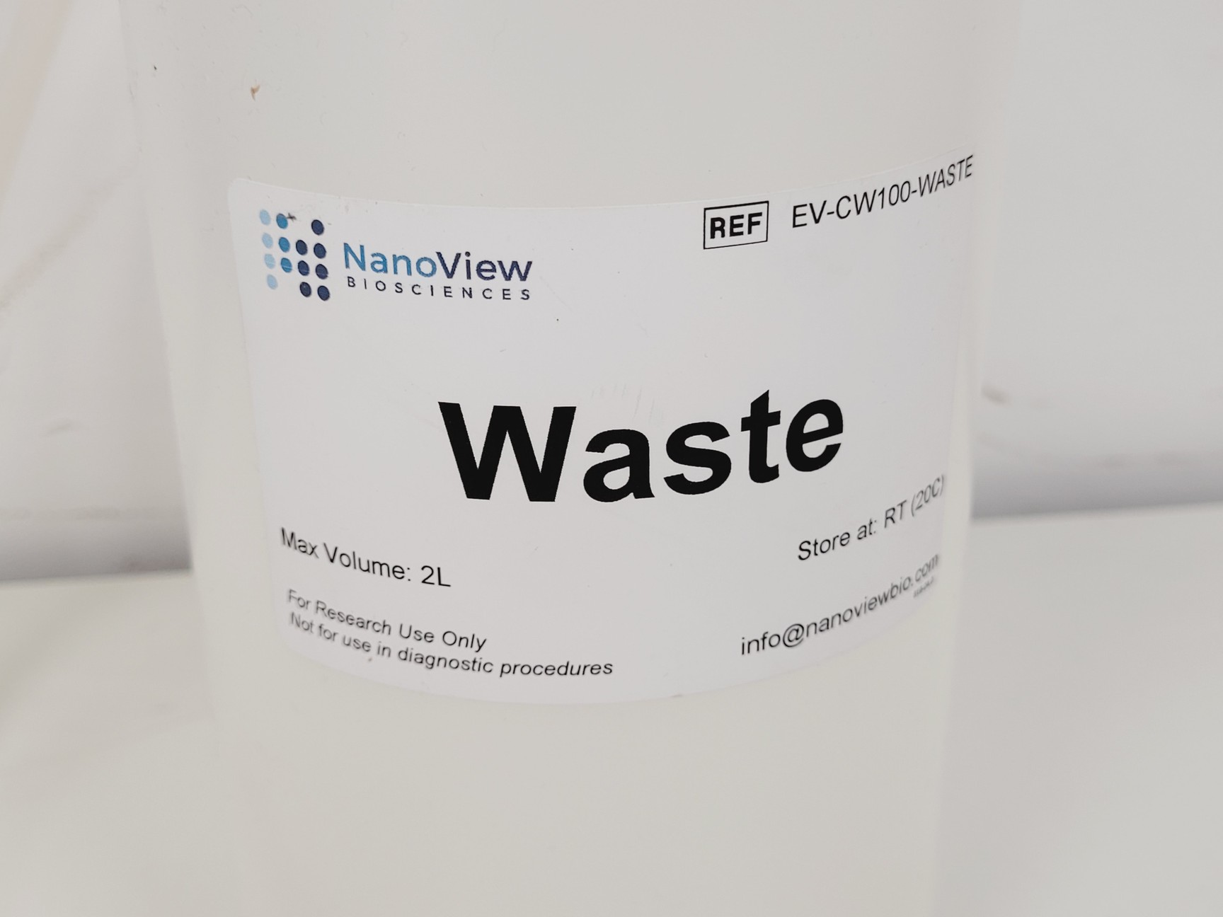 Image of NanoView Biosciences CW100 ExoView Chip Washer & ExoView R200