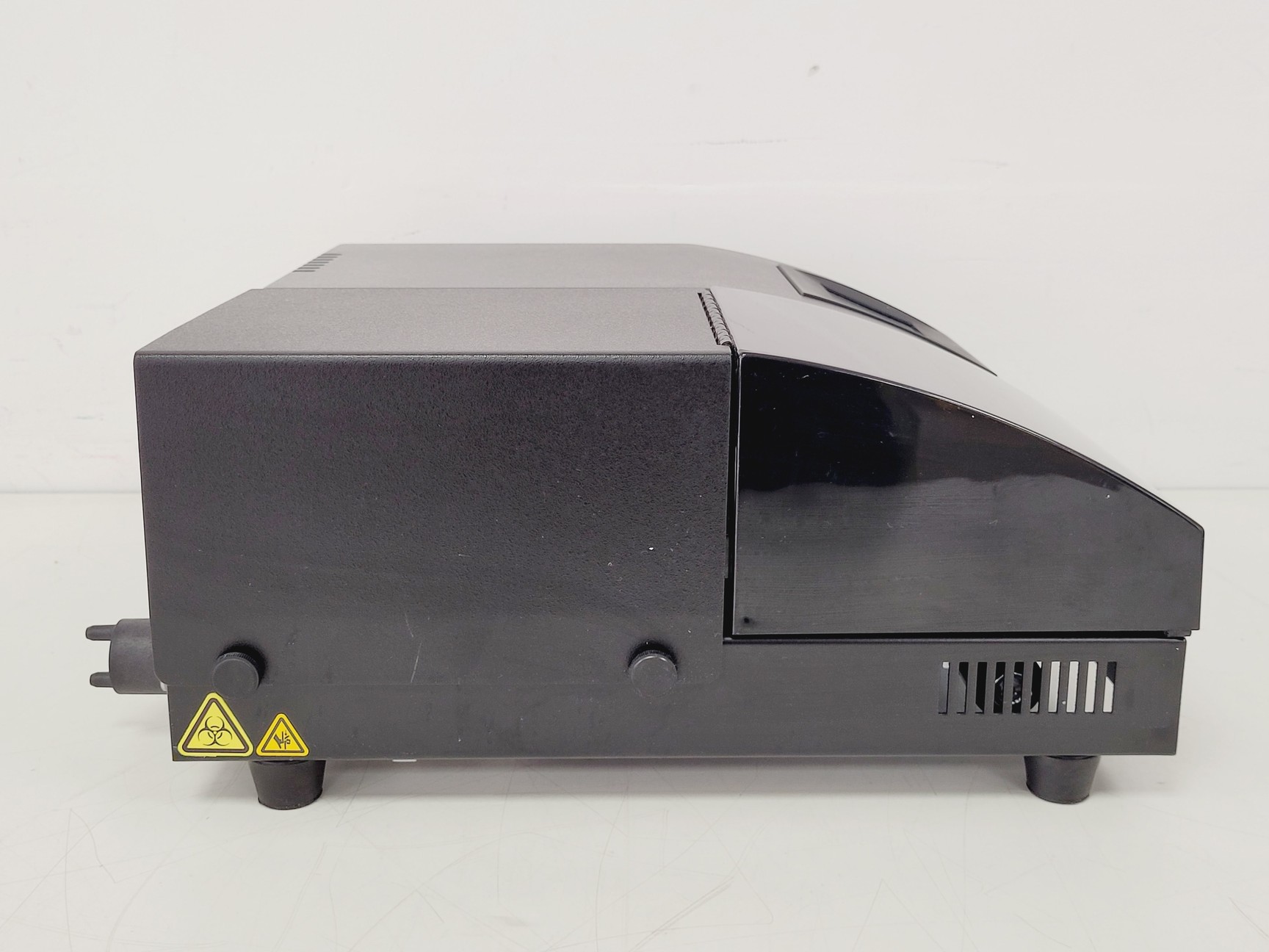 Image of NanoView Biosciences CW100 ExoView Chip Washer & ExoView R200