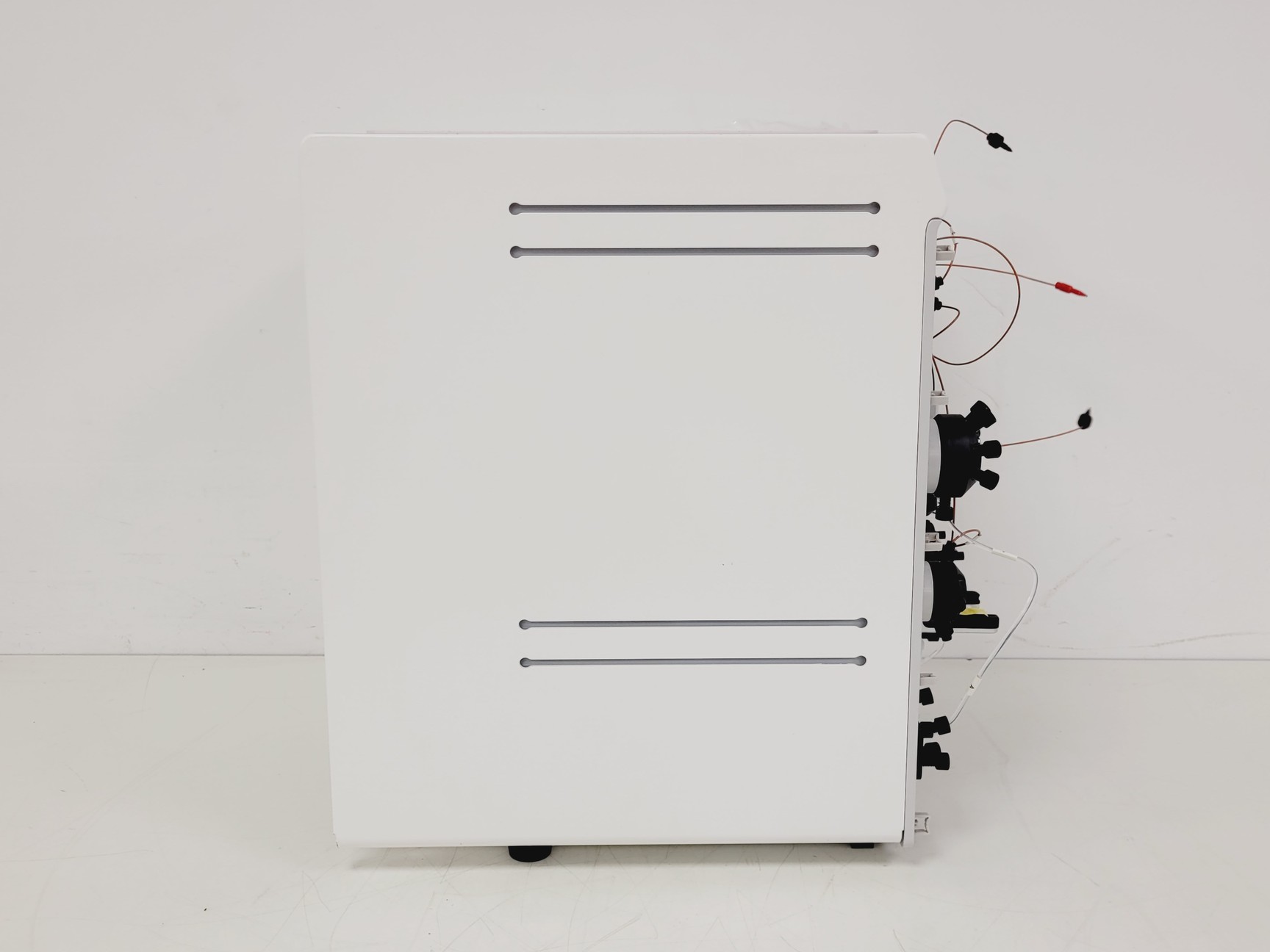 Image of Cytiva AKTA Go FPLC Protein Purification System Lab