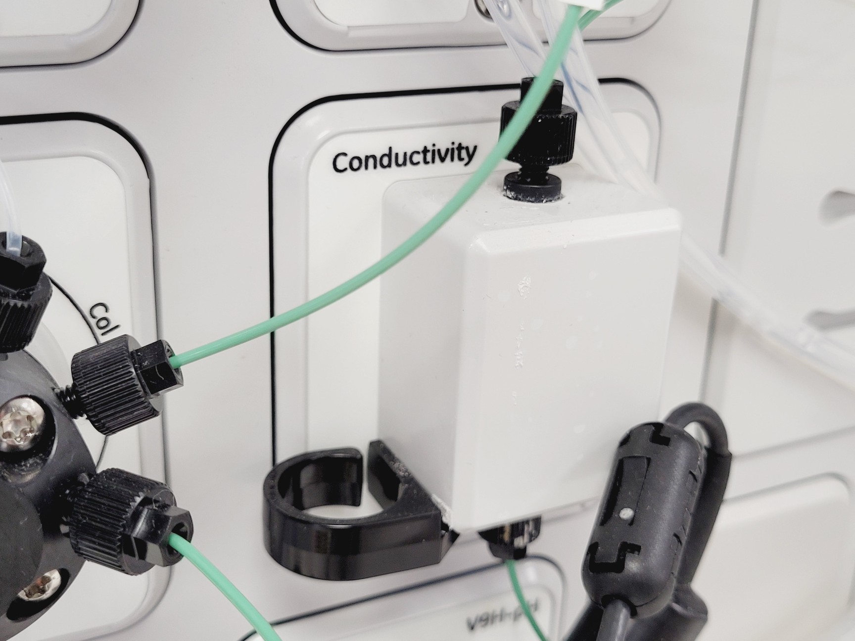 Image of GE Healthcare AKTA Pure FPLC System w/Fraction Collector F9-C & Sample Pump S9H