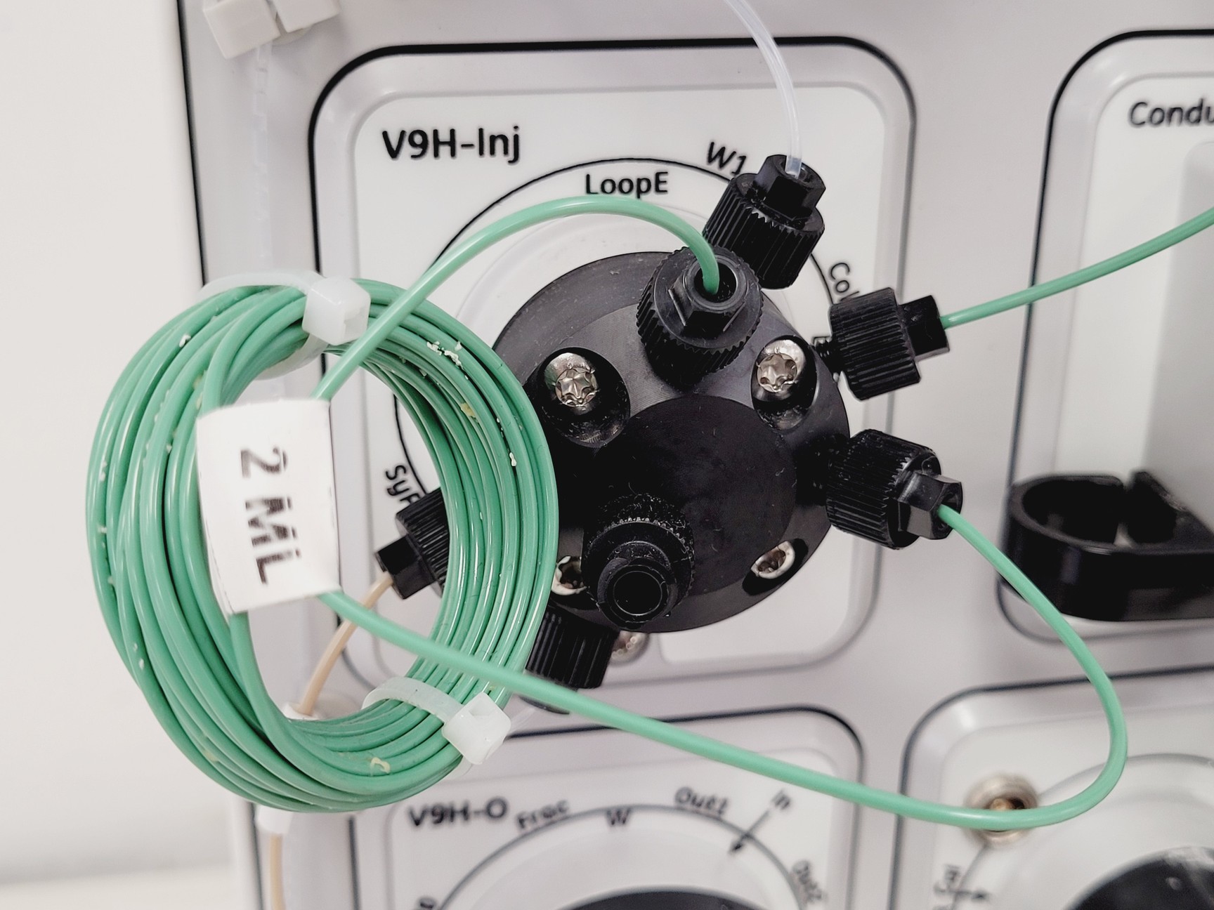 Image of GE Healthcare AKTA Pure FPLC System w/Fraction Collector F9-C & Sample Pump S9H