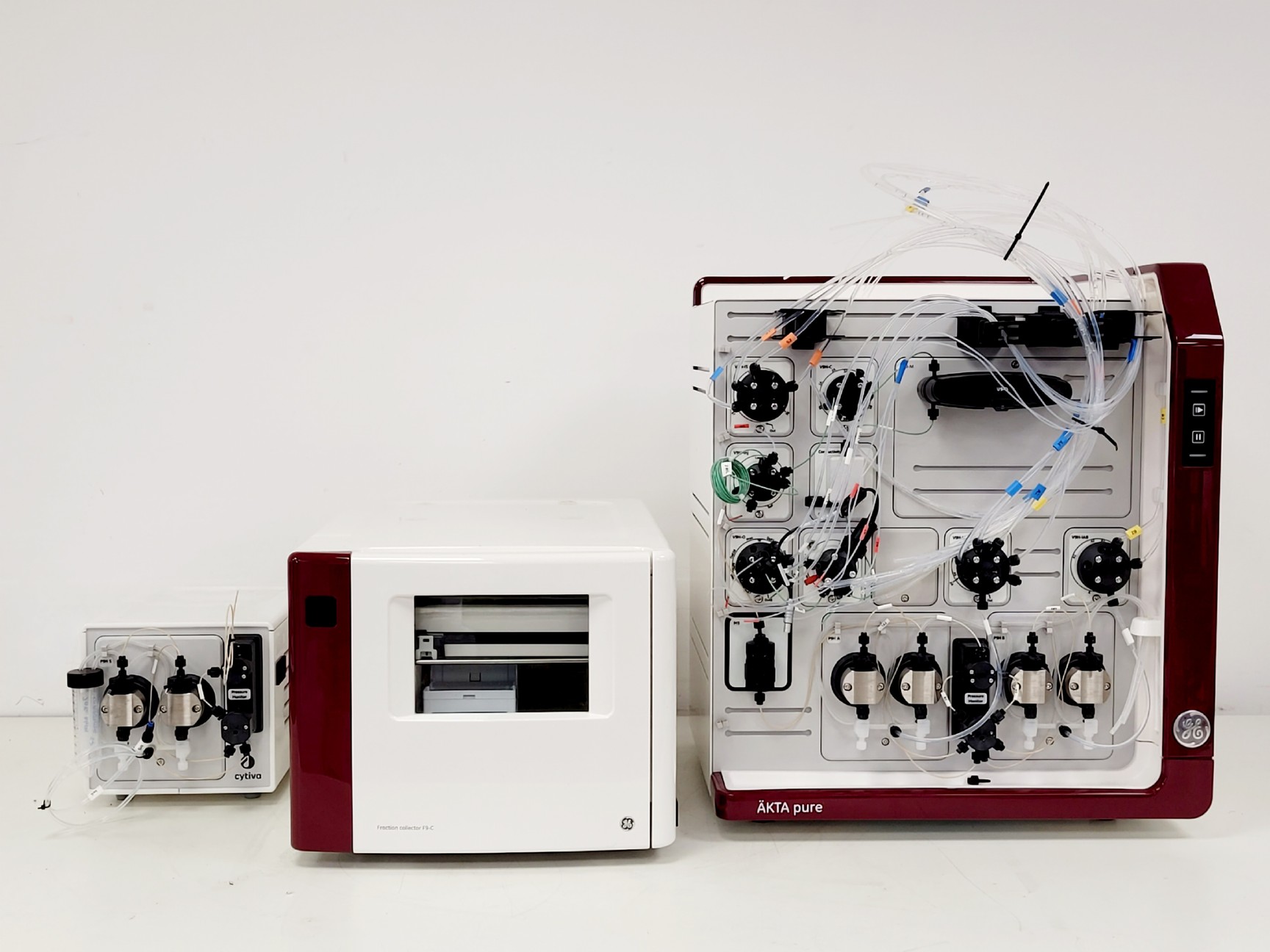 Image of GE Healthcare AKTA Pure FPLC System w/Fraction Collector F9-C & Sample Pump S9H 