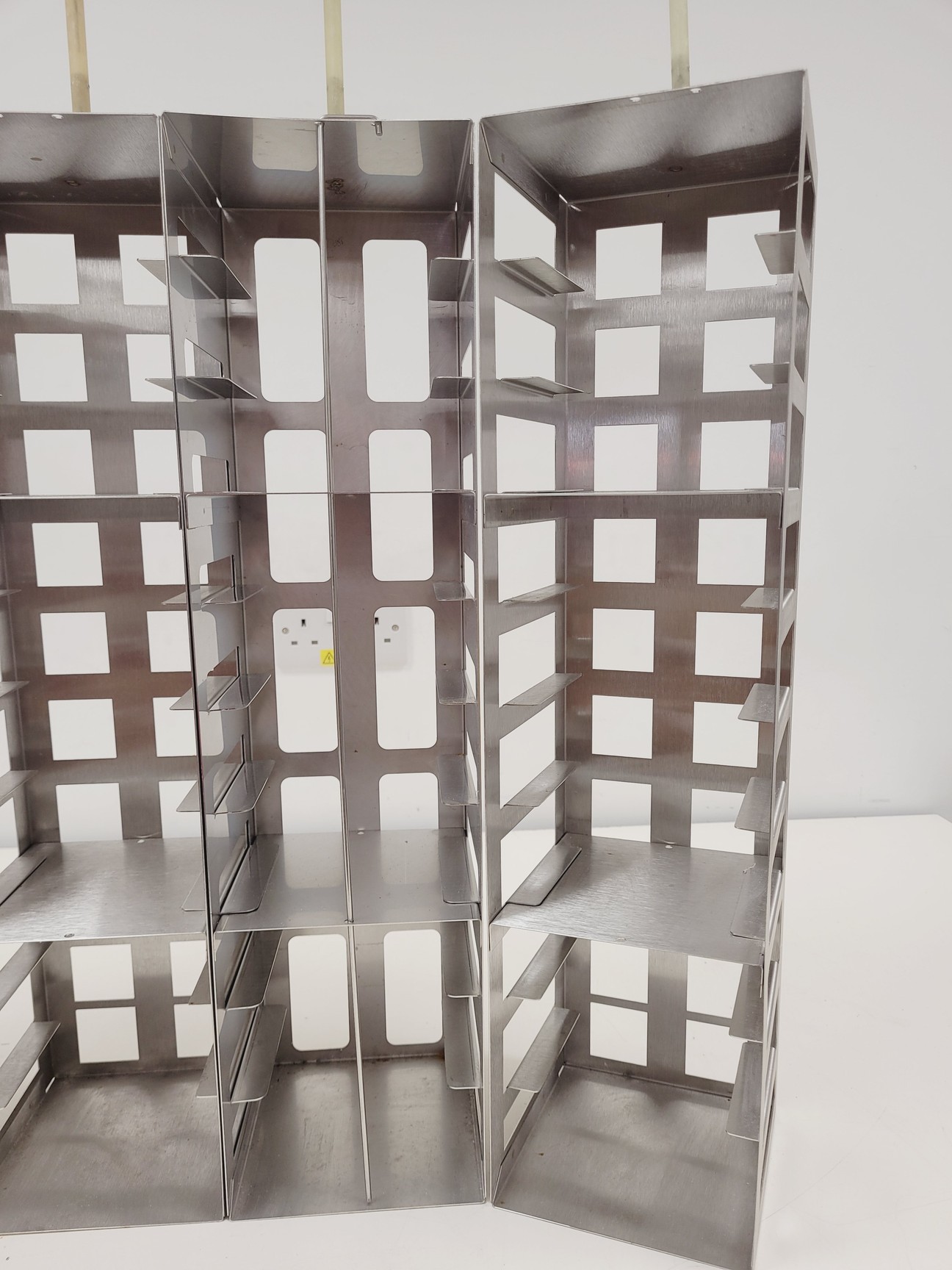 Image of Thermo Scientific Locator 4 Plus Cryogenic Rack & Box System w Level Monitor