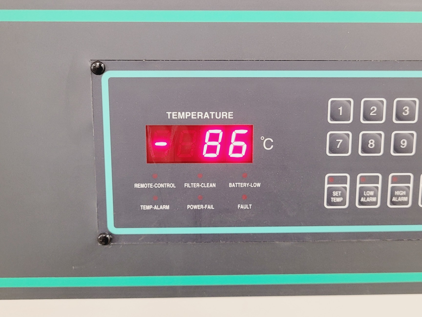 Image of New Brunswick Scientific U725 -86 G Ultra-Low Temperature Freezer Lab