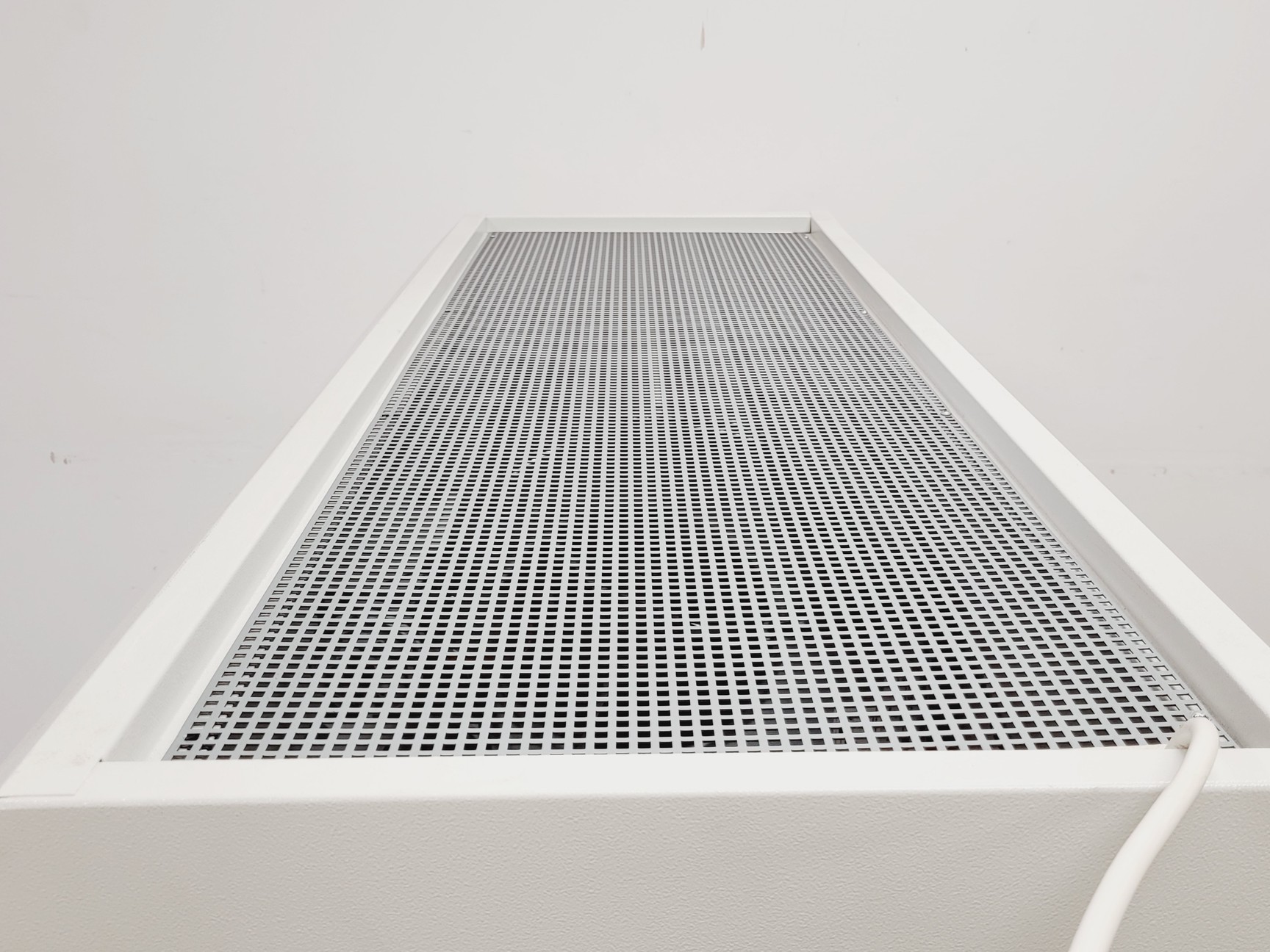 Image of Heraeus HERAguard HPH 12 Clean Bench Lab