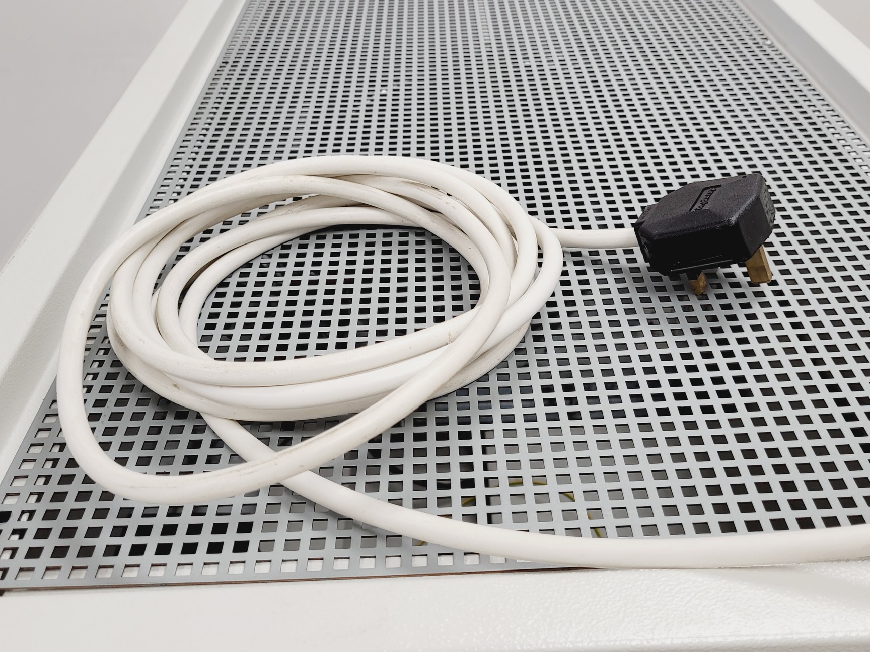 Image of Heraeus HERAguard HPH 12 Clean Bench Lab