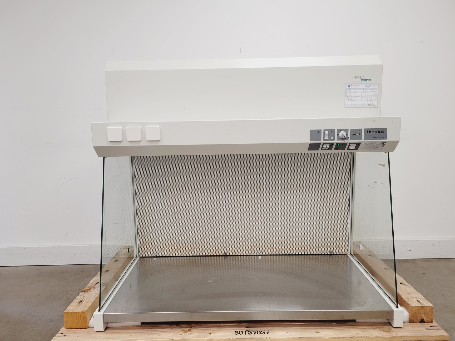 Image of Heraeus HERAguard HPH 12 Clean Bench Lab