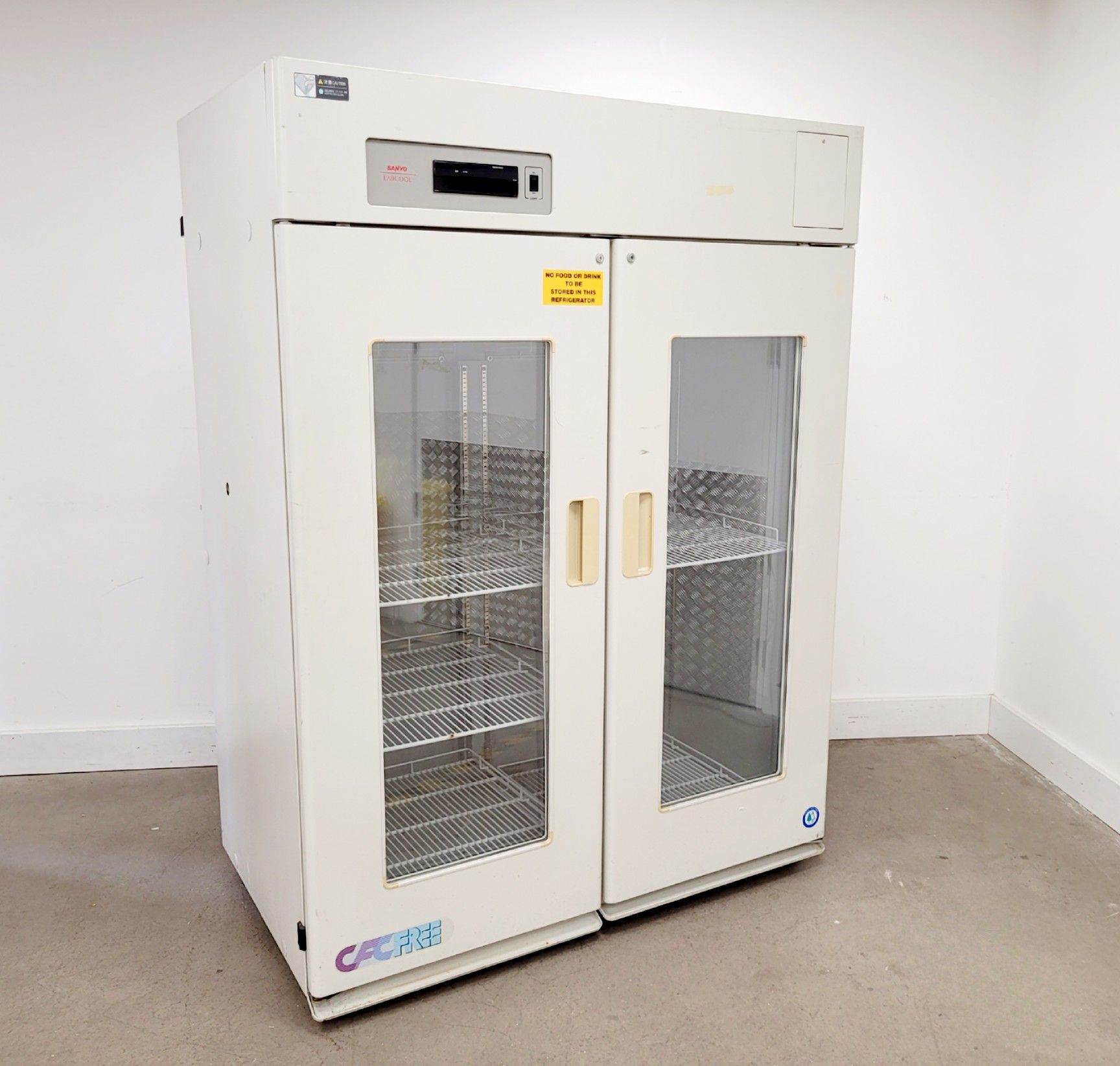 Image of Sanyo MPR-1410 Pharmaceutical Refrigerator -  Spares/Repair Lab