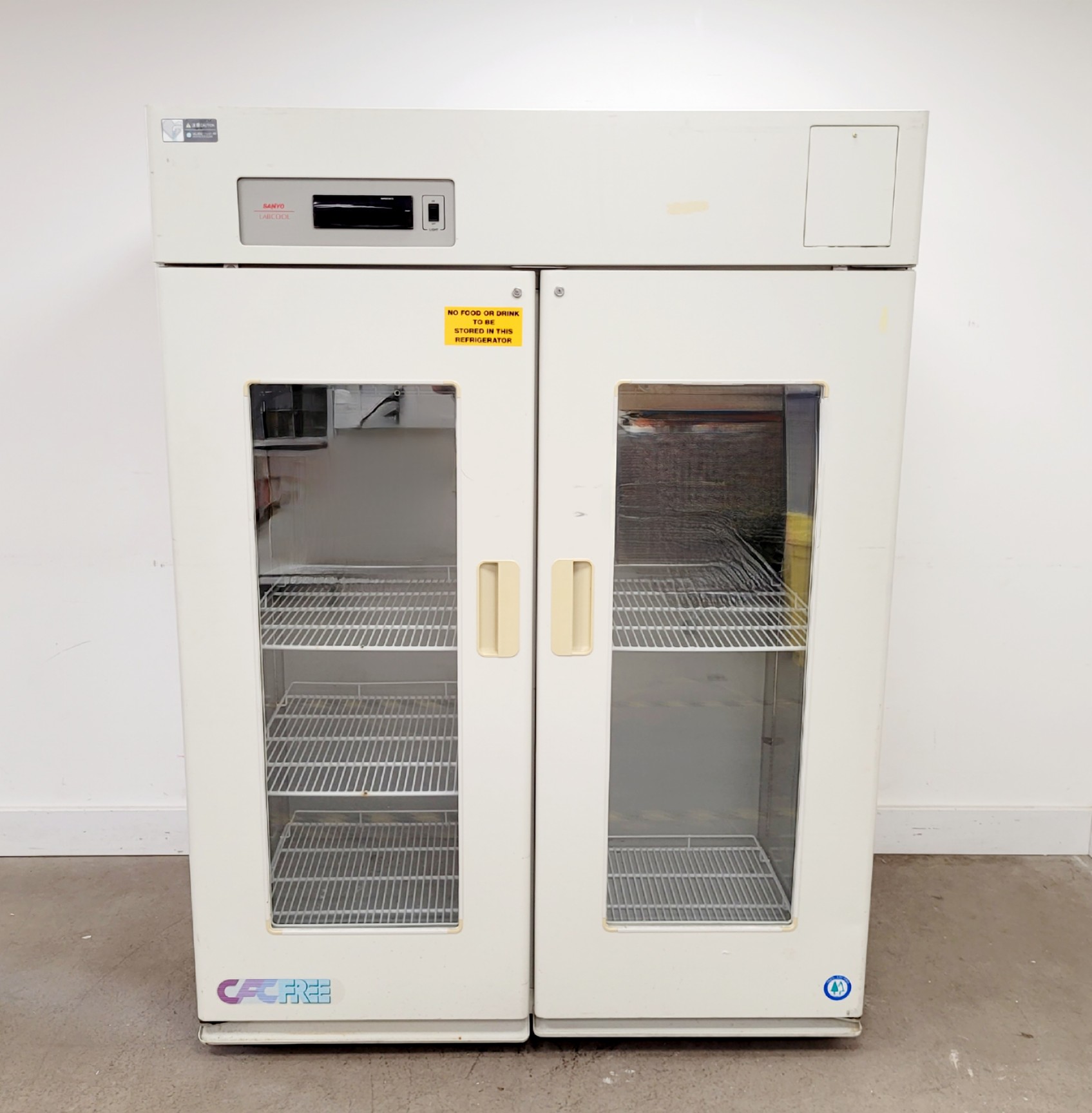 Image of Sanyo MPR-1410 Pharmaceutical Refrigerator -  Spares/Repair Lab