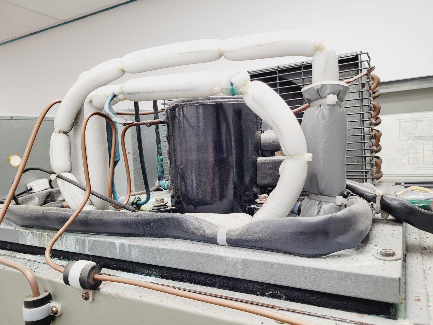 Image of Sanyo MPR-1410 Pharmaceutical Refrigerator -  Spares/Repair Lab