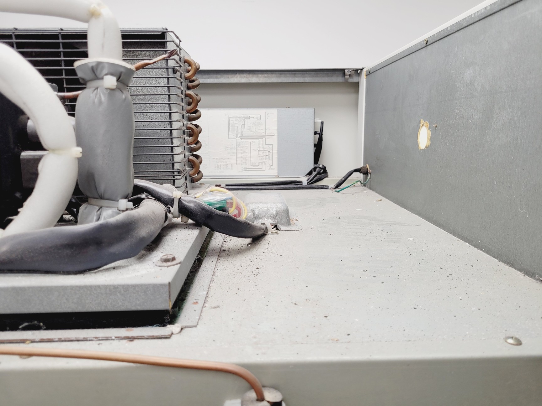 Image of Sanyo MPR-1410 Pharmaceutical Refrigerator -  Spares/Repair Lab