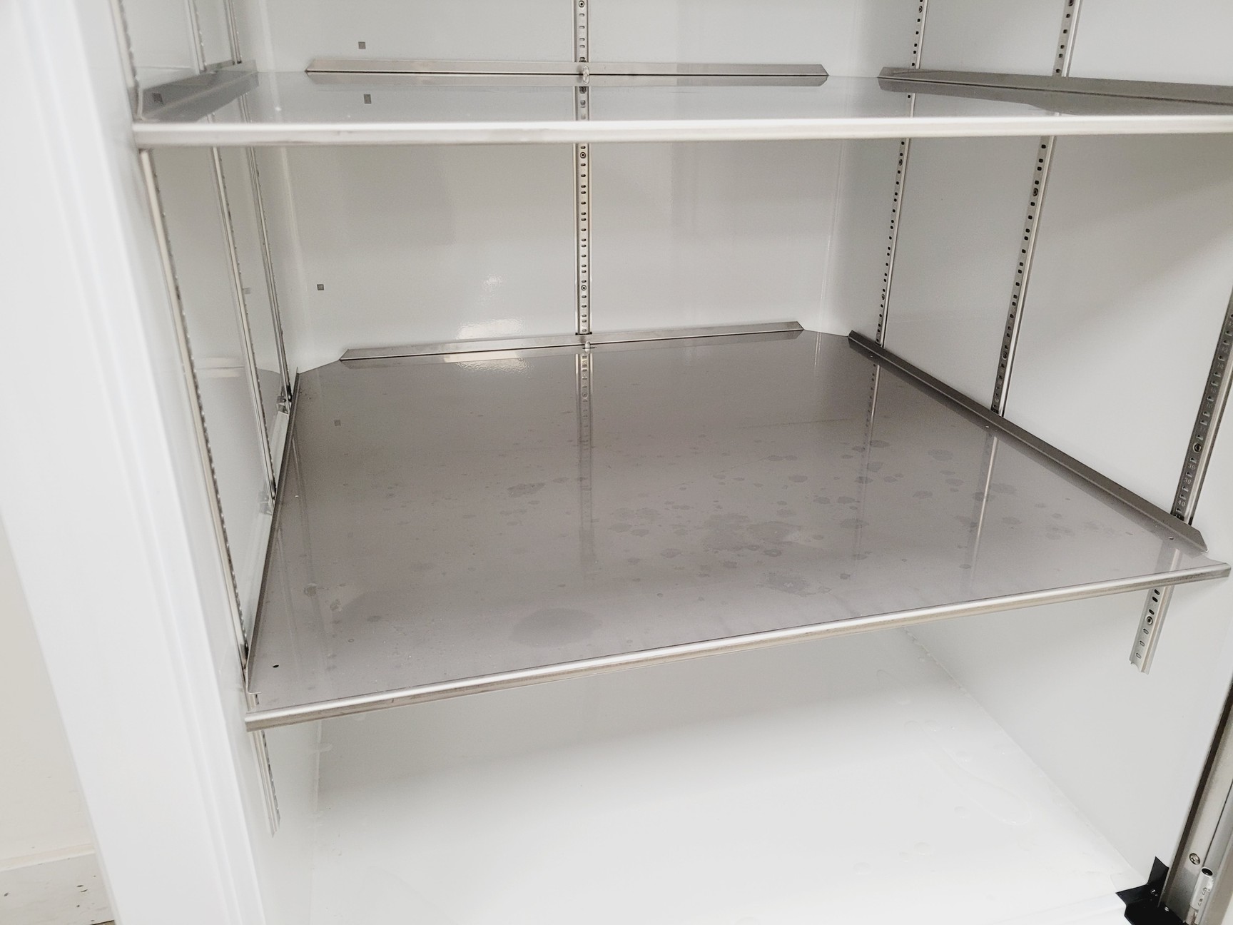 Image of Thermo Fisher Scientific TDE50086FV Ultra-Low Temperature Freezer