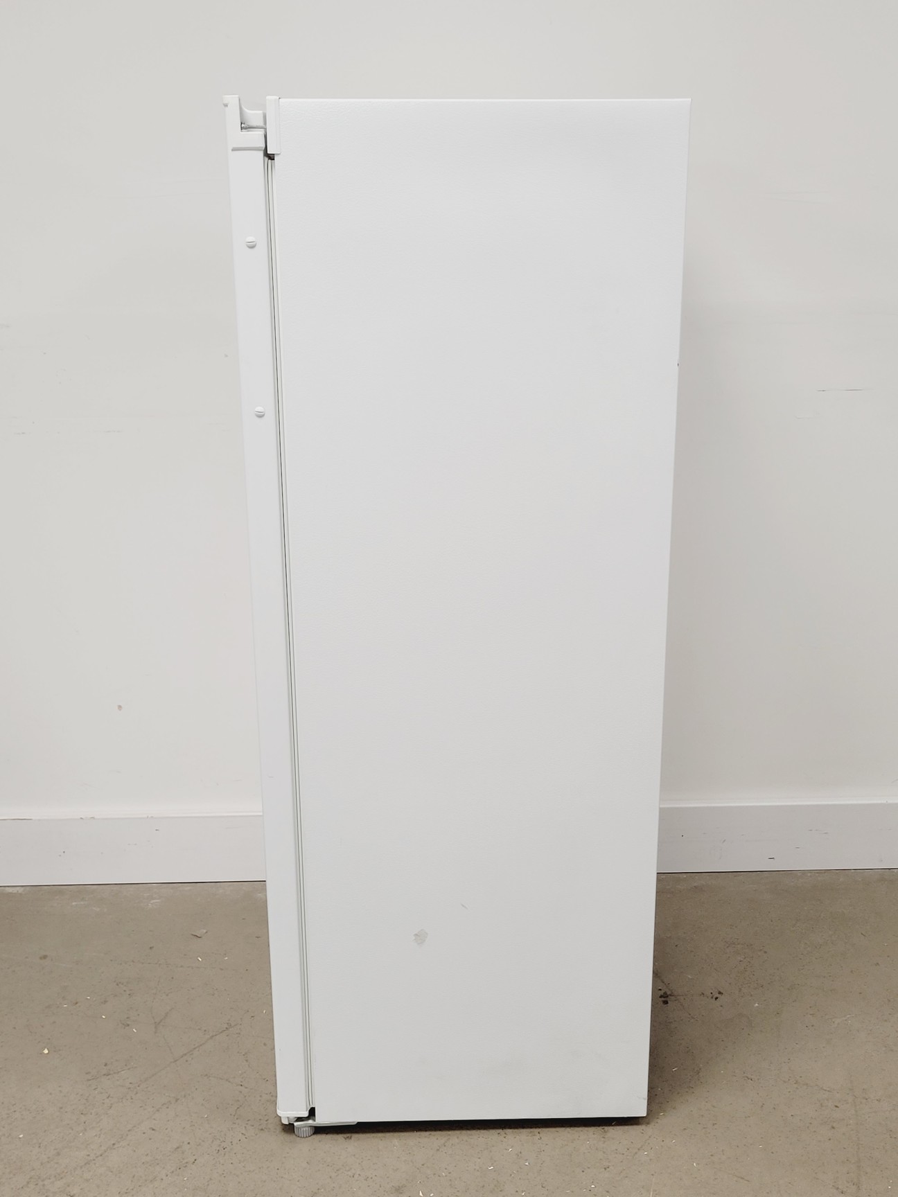 Image of Teknix T55L1W Lab Refrigerator
