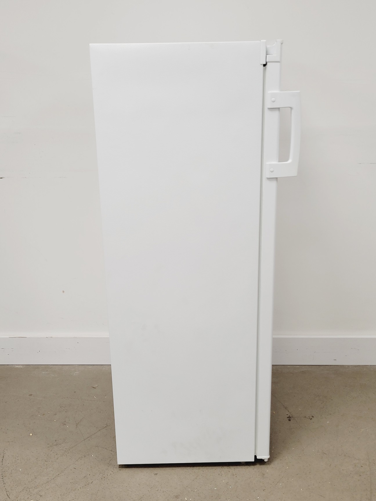 Image of Teknix T55L1W Lab Refrigerator