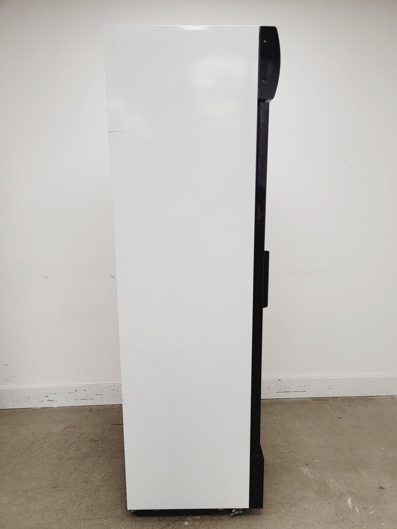 Image of RDC Upright Display Cooler SS-P360FA Lab