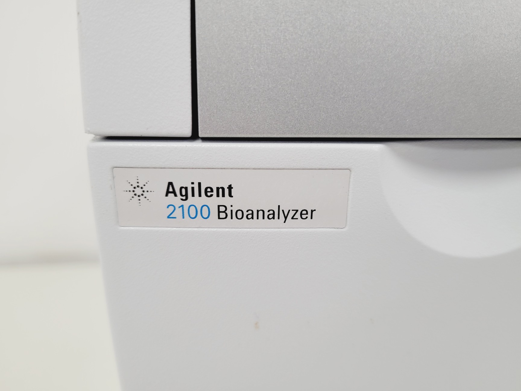 Image of Agilent 2100 G2939A Bioanalyzer System & DNA Chips Spares/Repair Lab