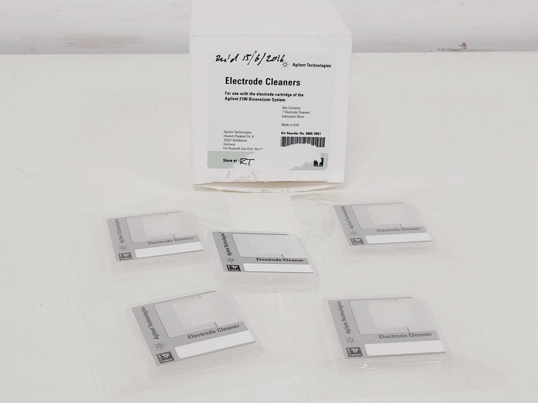 Image of Agilent 2100 G2939A Bioanalyzer System & DNA Chips Spares/Repair Lab