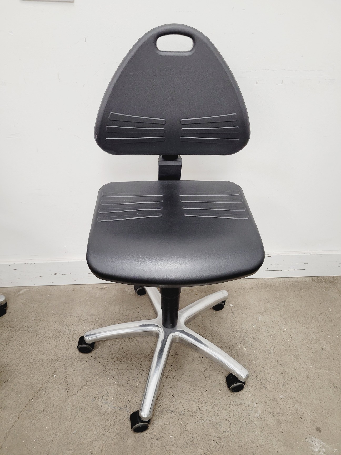 Image of Lot Of 7 x VWR + Teknomek Adjustable Lab Chairs