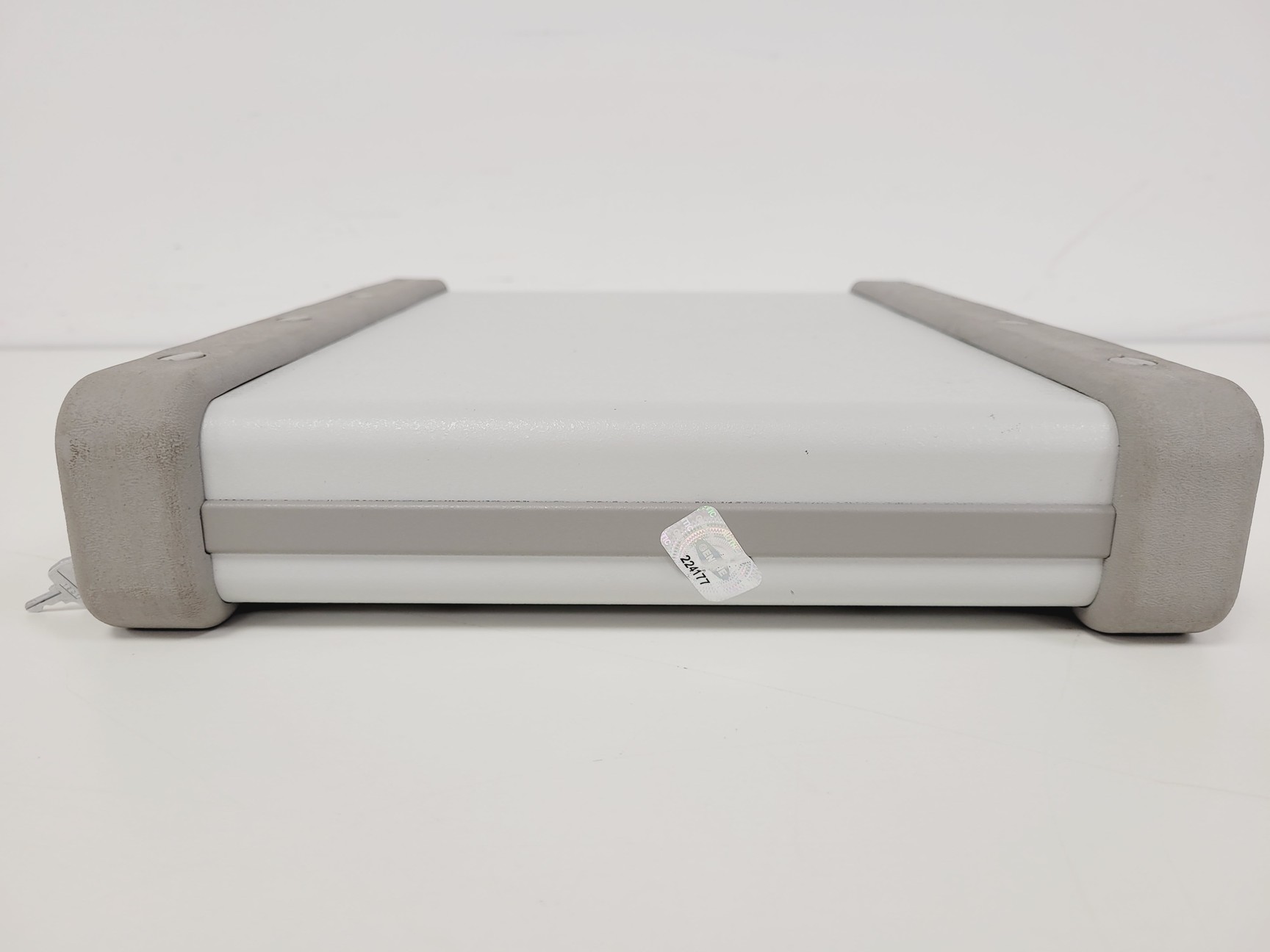 Image of ThorLabs MCLS1 Multi Channel Fiber Coupled Laser Source w/ 4 x Lasers Lab