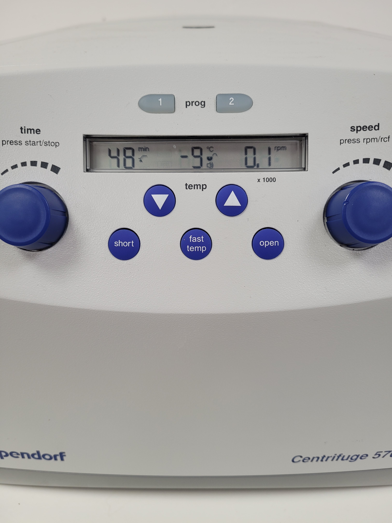 Image of Eppendorf Centrifuge 5702R Refrigerated Lab