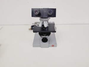 Thumbnail image of Leitz Dialux Microscope w/ 3 x Objectives Phaco 40x, NPl 16x, Pl Apo Oel 100x