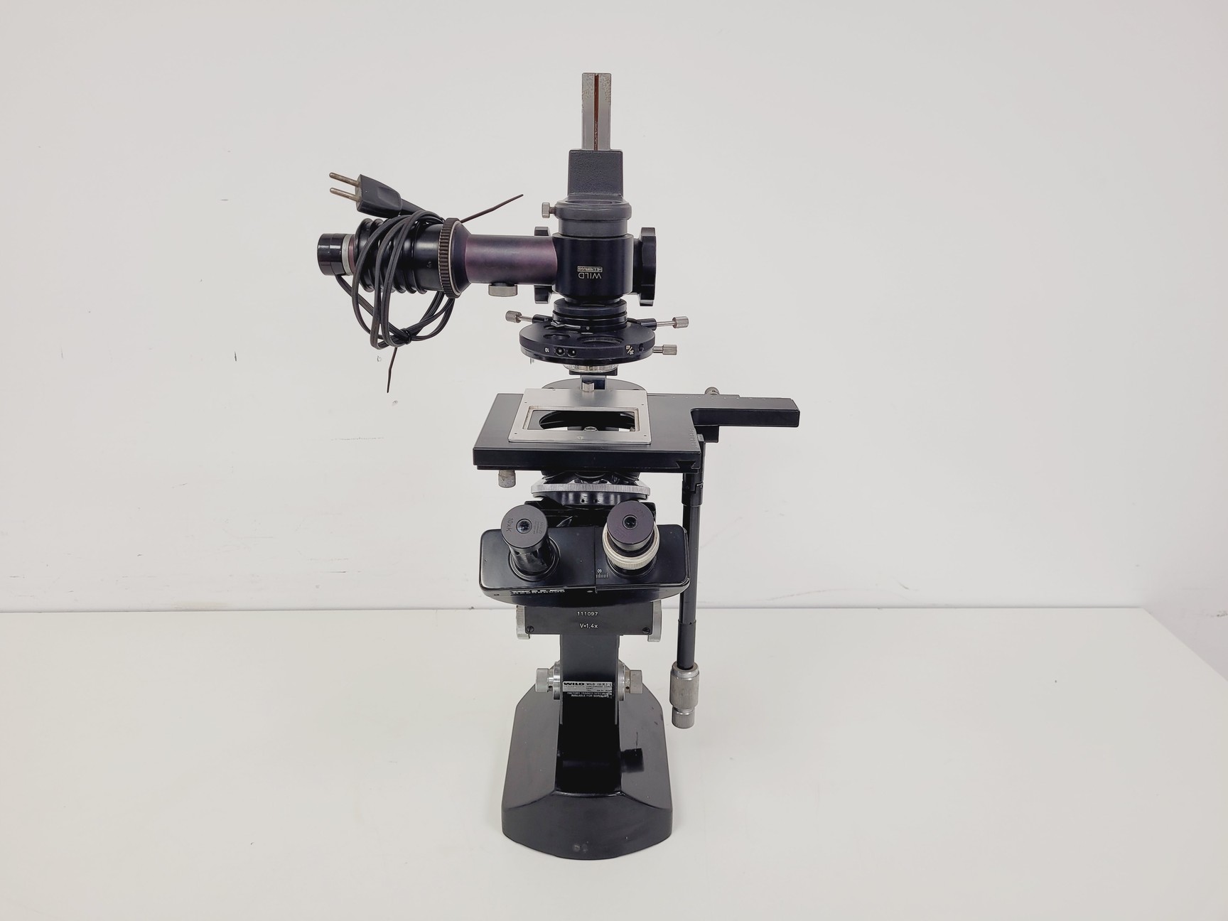 Image of Wild Heerbrugg M40 Inverted Microscope - Spares/Repair Lab