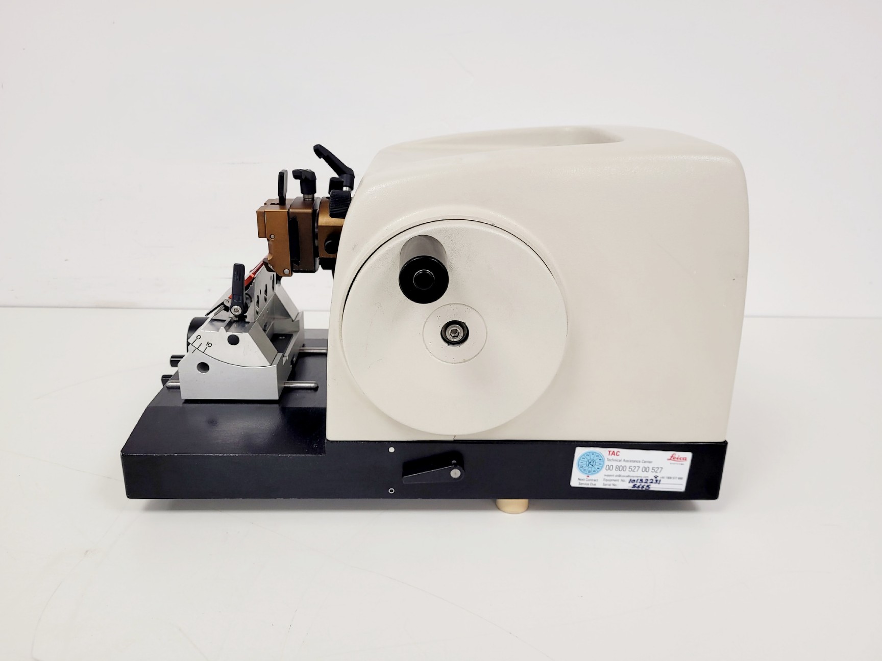 Image of Leica RM2125RTF Microtome Lab