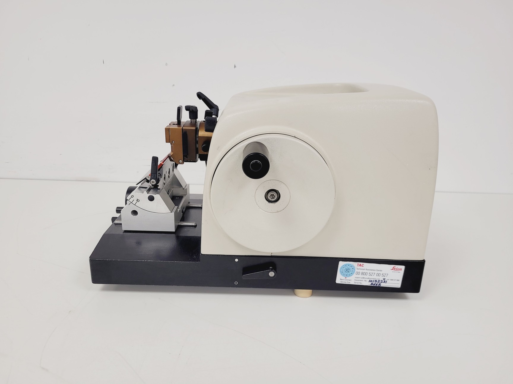 Image of Leica RM2125RTF Microtome Lab
