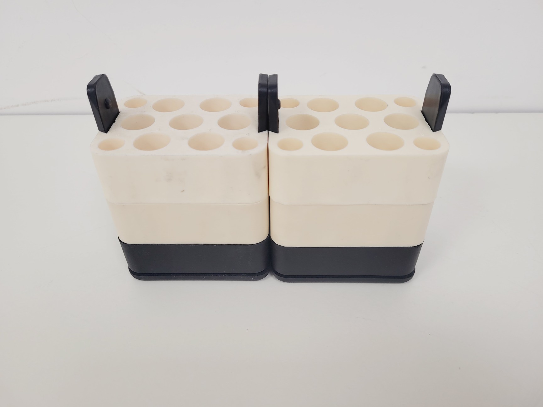 Image of Jouan CR3-22 Benchtop Centrifuge