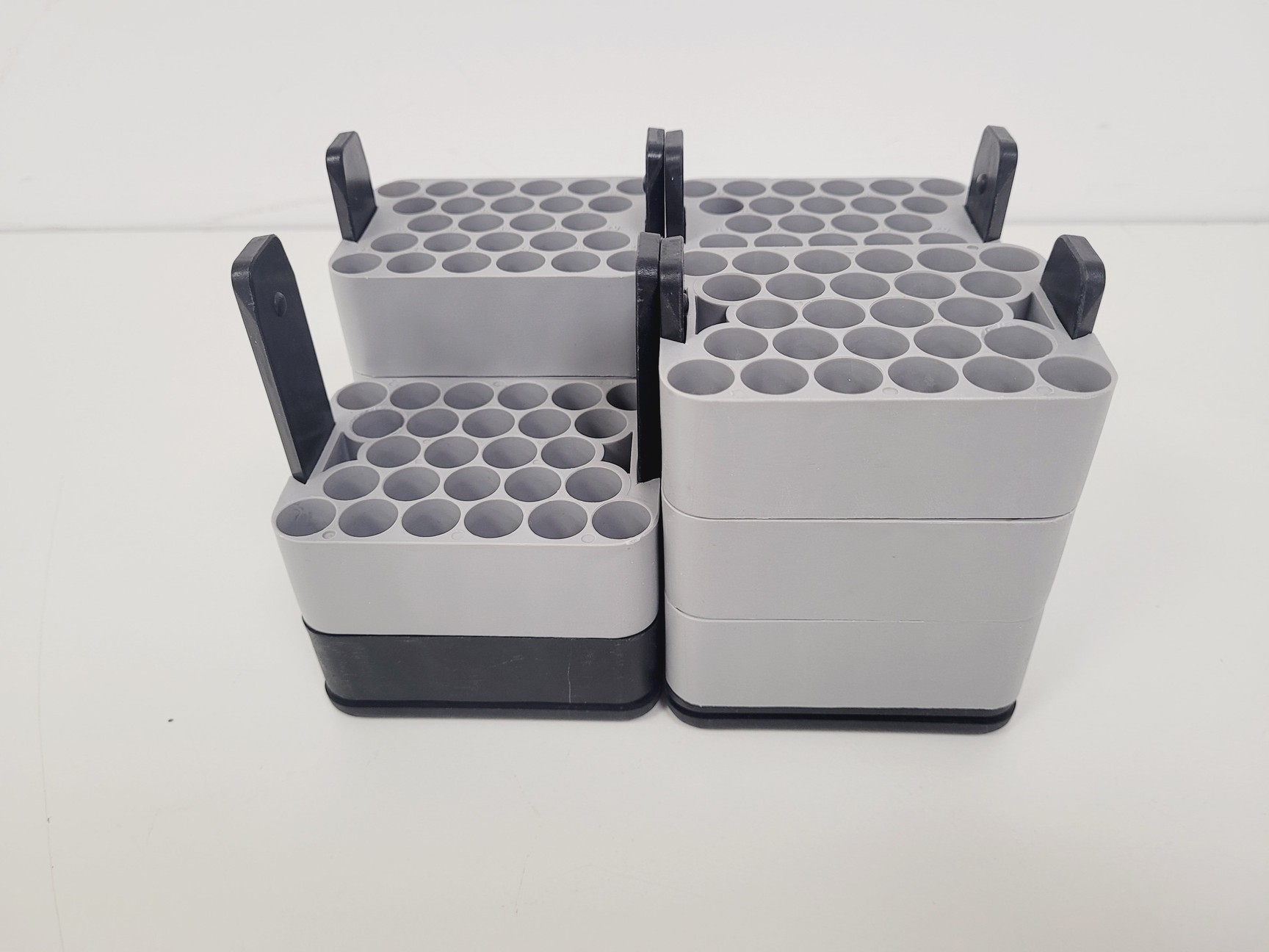 Image of Jouan CR3-22 Benchtop Centrifuge