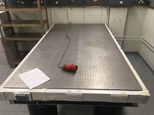 Thumbnail image of Melles Griot Anti-Vibration Isolation Optics Table