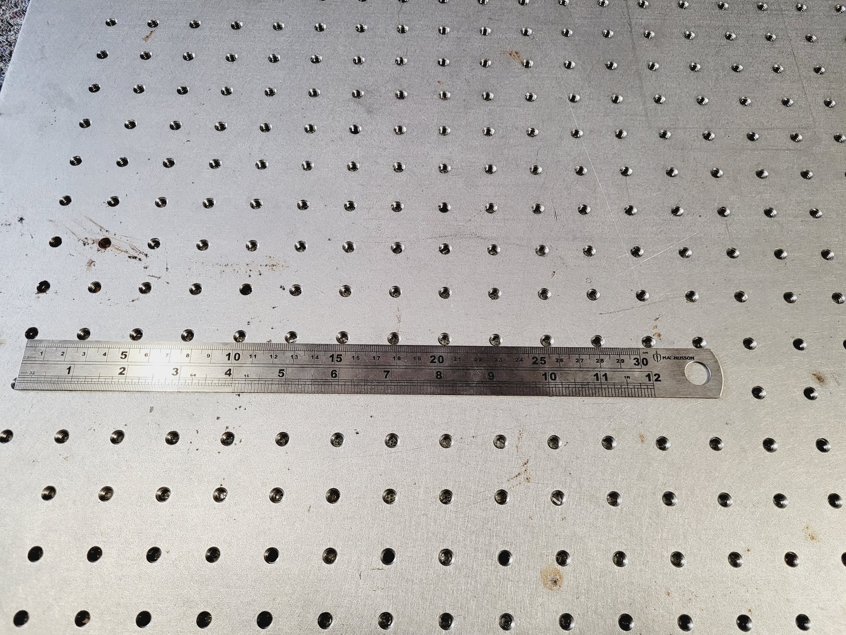 Image of Melles Griot Anti-Vibration Isolation Optics Table