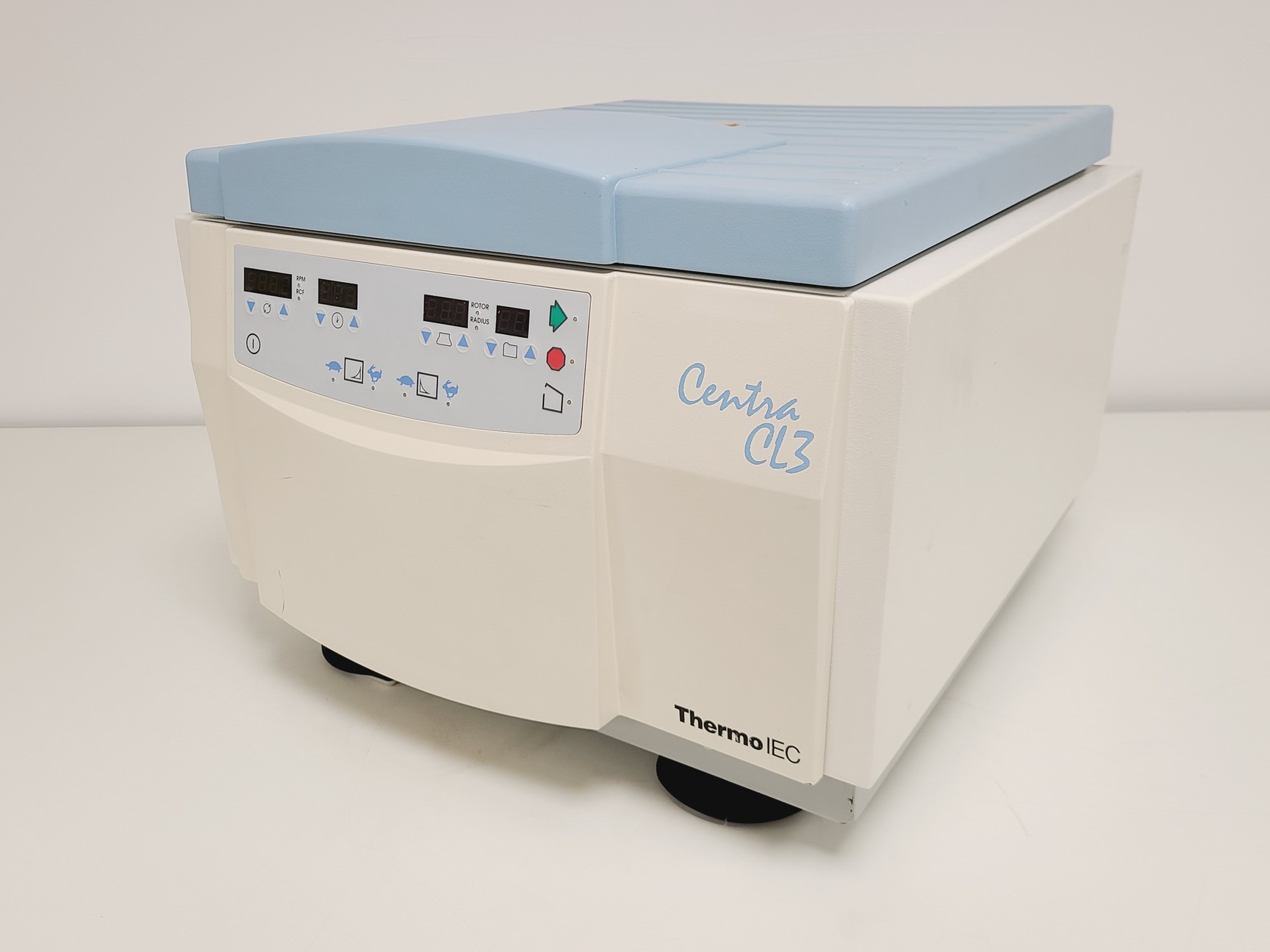 Image of Thermo IEC Centra CL3 w/ 244 Swing-out Rotor & 2 x 50221 96-Well Plates Buckets 