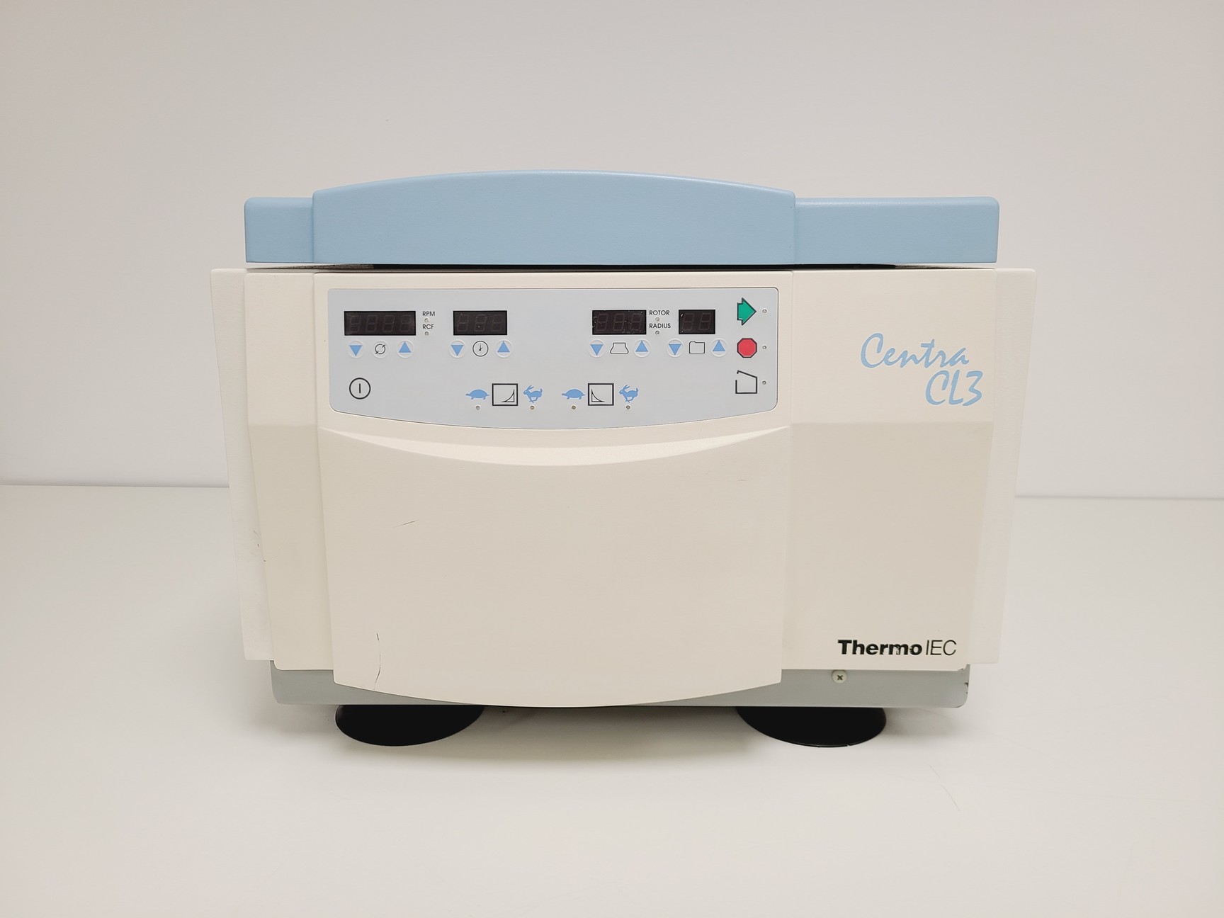 Image of Thermo IEC Centra CL3 w/ 244 Swing-out Rotor & 2 x 50221 96-Well Plates Buckets 