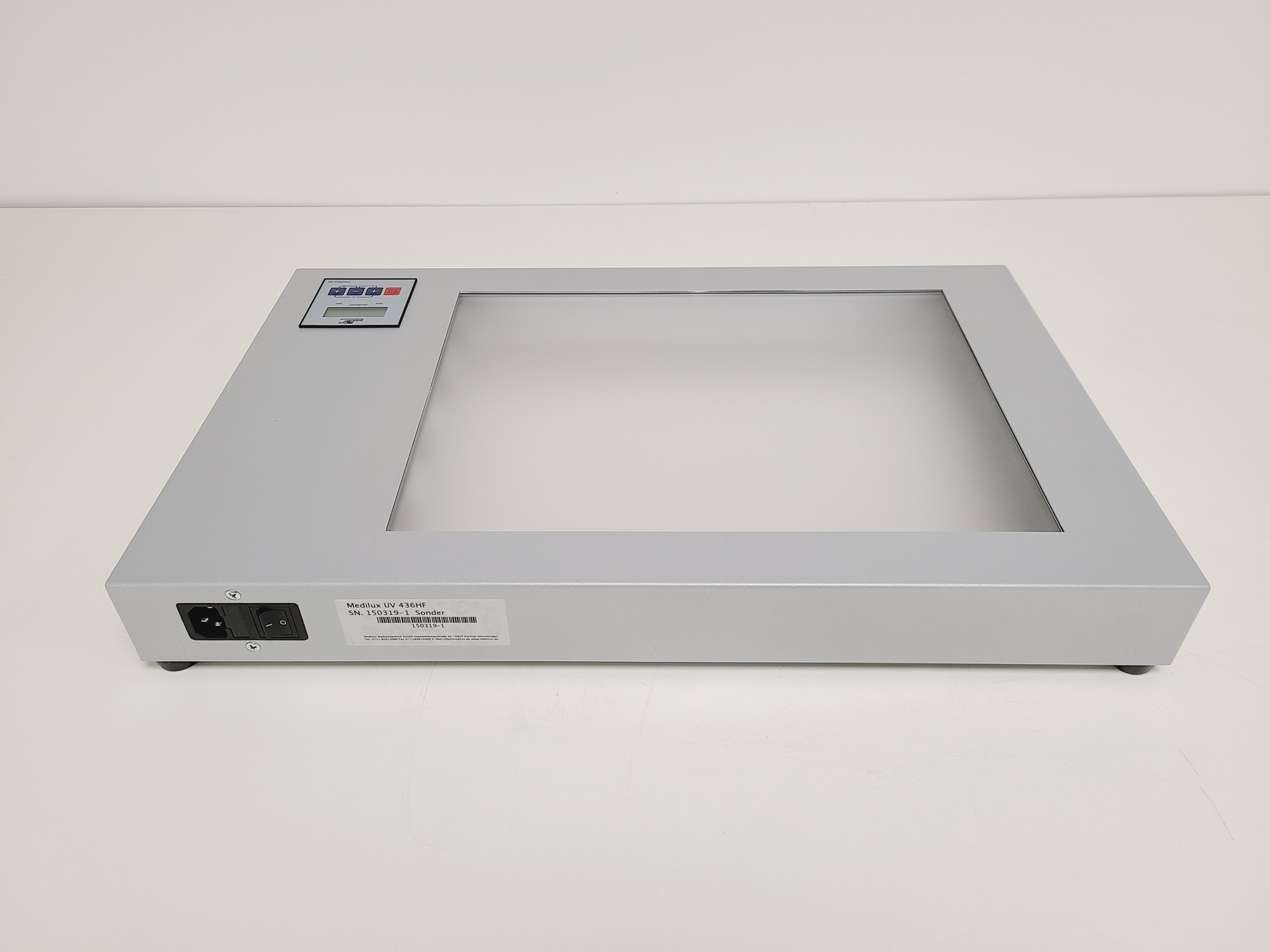 Image of Medilux UV 436 HF Irradiation Device w/ 12 x F36W Bulbs Lab