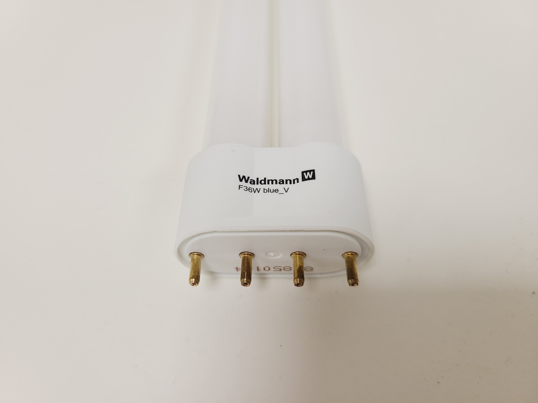 Image of Medilux UV 436 HF Irradiation Device w/ 12 x F36W Bulbs Lab