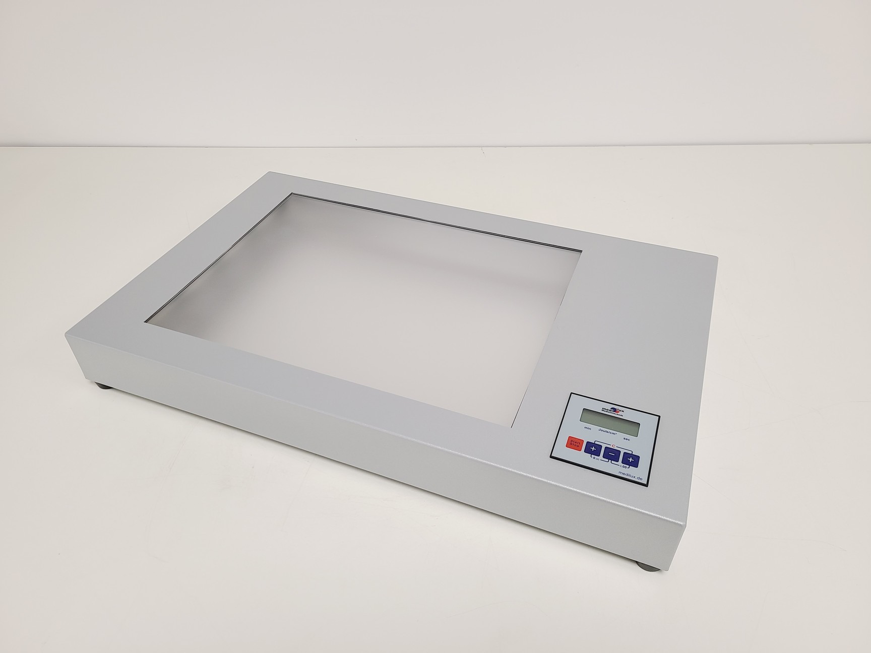 Image of Medilux UV 436 HF with 11x Spare Bulbs