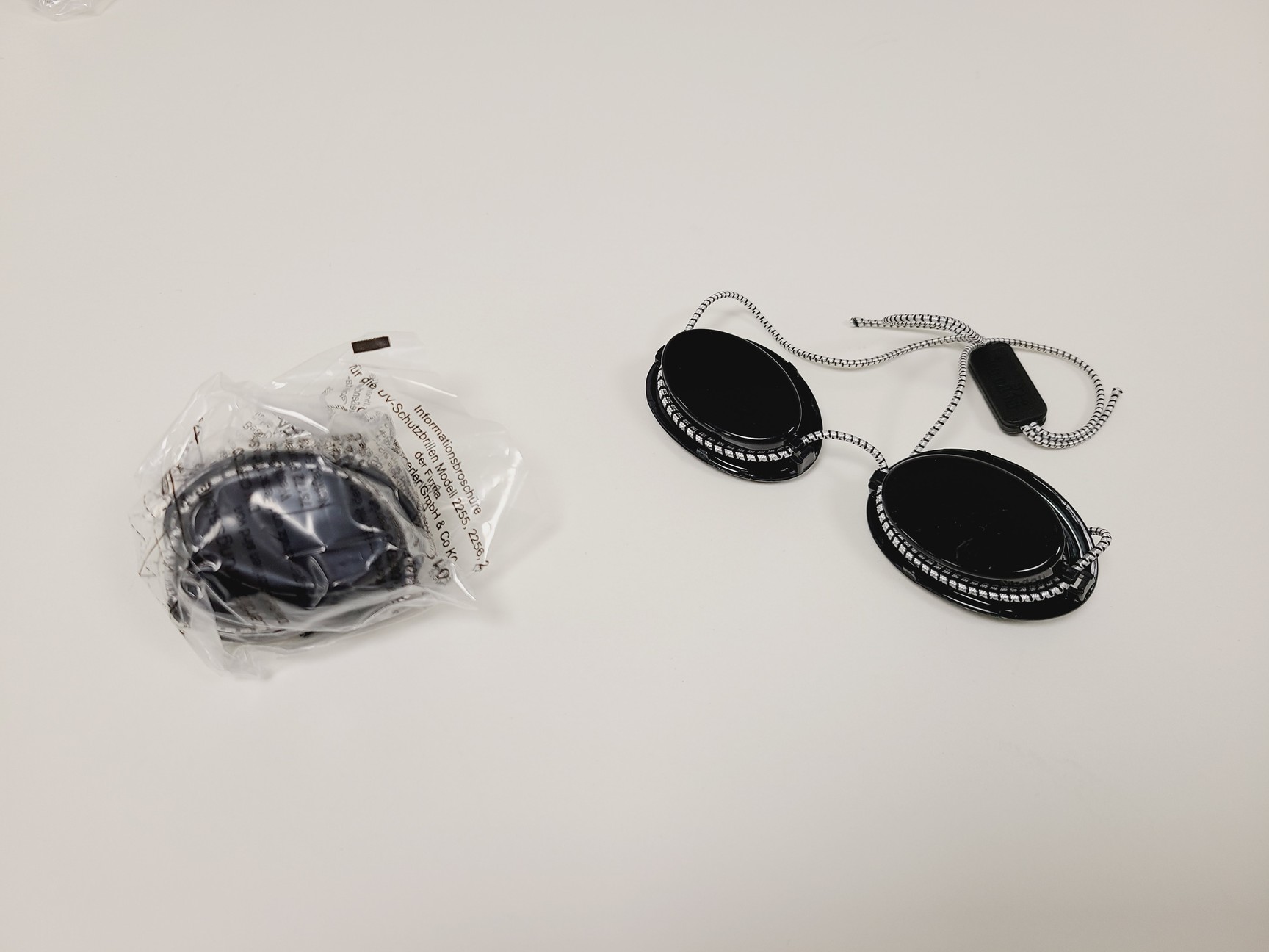 Image of Medilux UV 436 HF with 11x Spare Bulbs