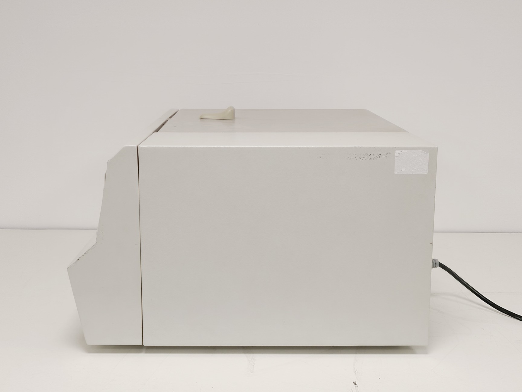 Image of Sanyo MSE Harrier 18/80 Refrigerated Centrifuge - MSB080.CR1.K S/R Lab