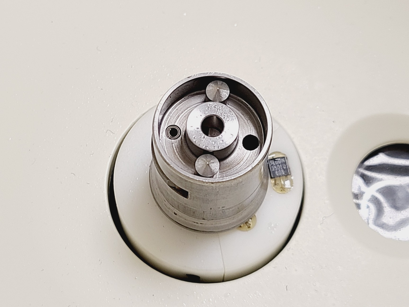 Image of Beckman Coulter Optima L-90K Ultracentrifuge Lab