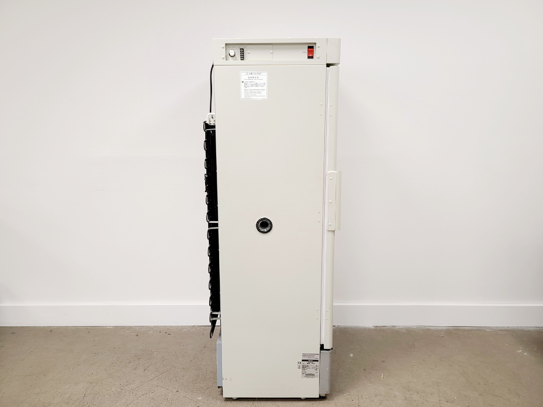 Image of Sanyo MIR-254 Cooled Incubator Lab