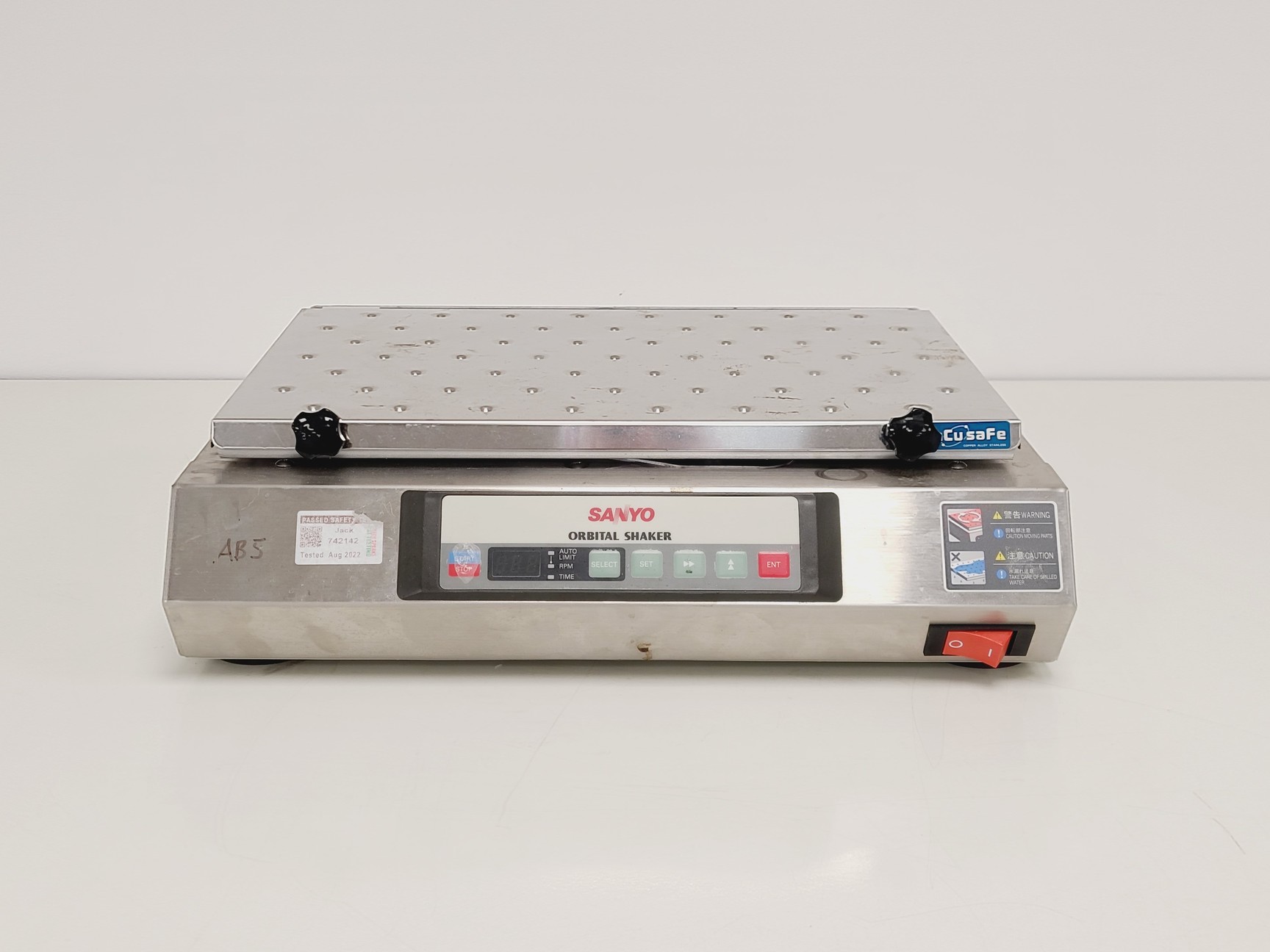 Image of Sanyo Orbital Shaker - MIR-S100